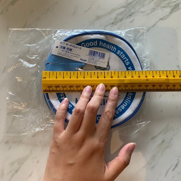 VINTAGE 1995 BRAND NEW HELLO KITTY MAKE UP NURSE POUCHES (SET OF 2) - Picture 9 of 14